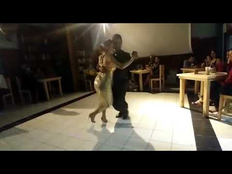 Estefanía Arango & Andrés Urán - Llorar por una mujer