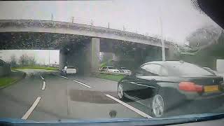BMW Driver runs red light in front of police, Chelmsford Essex REG - B21 SAC