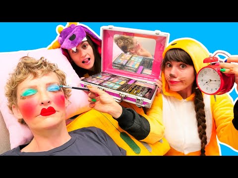 Lustiges Video auf dem Kanal Magisches Schloss. Der Drache und der Fuchs schminken Nicole.