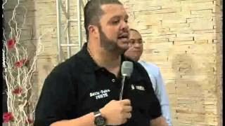 Pai de Santo desafia Apóstolo Agenor Duque ao vivo !!