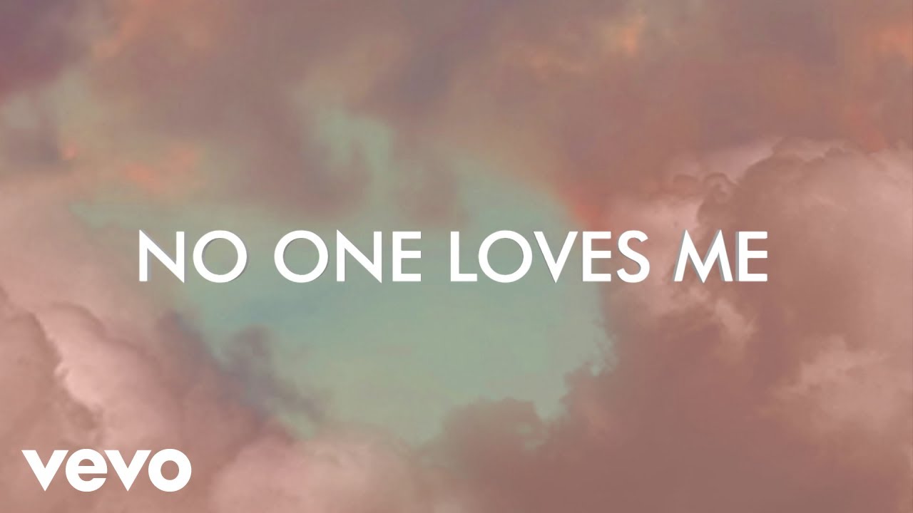 Black Eyed Peas - NO ONE LOVES ME
