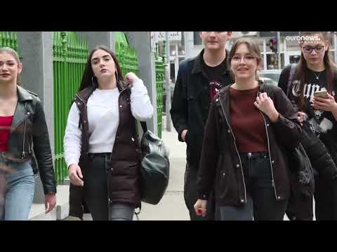 Elevii de liceu ar putea învăța matematica până în clasa a XII-a