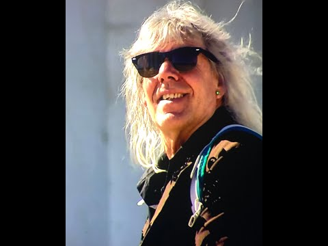 TomAlone    live op demarkt Appingendam Sway