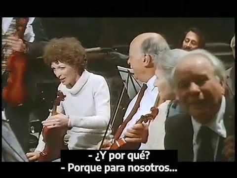 Ensayo de orquesta subtitulado