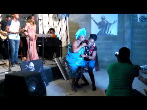 ASSY KIWAH le 07 MAI A AFRICA SOUND CITY fait danser son public