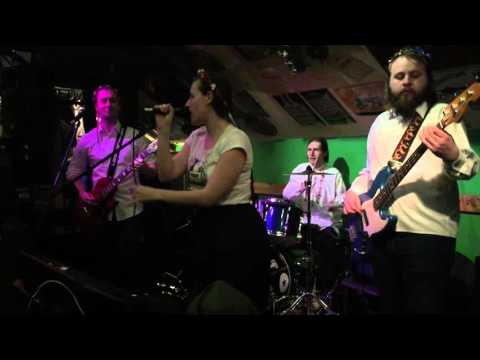 Housky - Sexuální revoluce - Čelákovice 13/2/2016