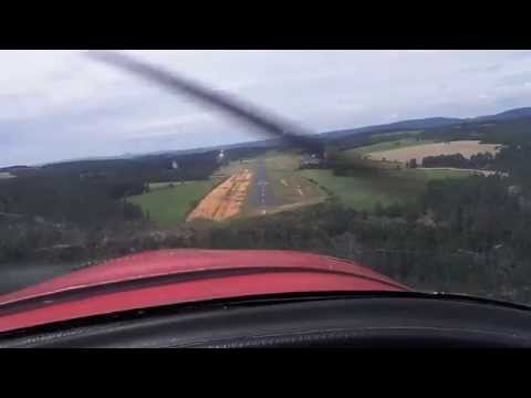 Atterrissage en DR400 à Mende-Brenoux