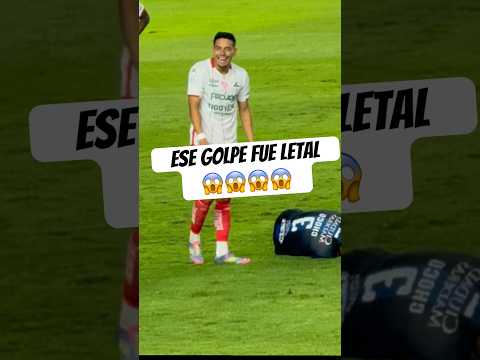 Ese golpe fue letal #footballshorts  #humor #funny #futbolmexicano