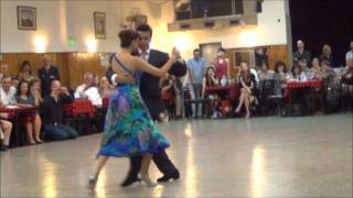 ROXANA SUAREZ & SEBASTIAN ACHAVAL bailando UNA NOCHE DE GARUFA en la MILONGA LA BALDOSA
