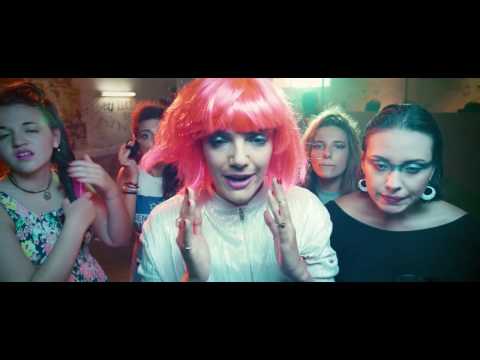 download lagu mp3 mp4 Playa Cuberris Luces De Neon, download lagu Playa Cuberris Luces De Neon gratis, unduh video klip Download Playa Cuberris Luces De Neon Mp3 dan Mp4 Viral Gratis