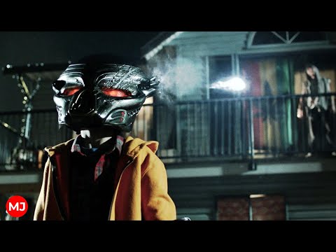 Predator's mask strikes back, and blows up a house scene - The Predator (2018)