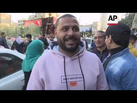 Cairo residents shop ahead of Ramadan