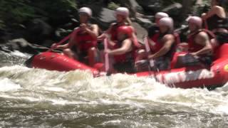 preview picture of video 'Whitewater Rafting in the Great Smoky Mountains with Smoky Mountain Outdoors!'