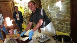 preview picture of video 'Olive and Hazelnut Oil soap making in Santo Stefano Belbo'