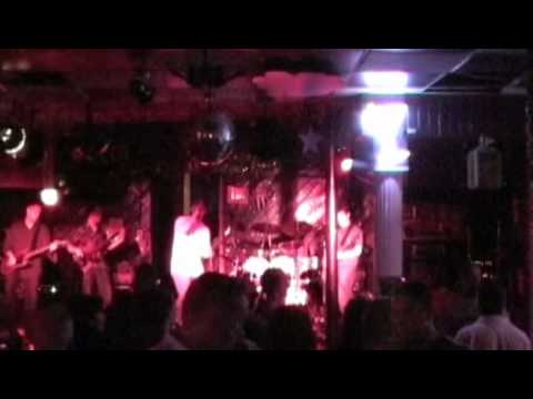 Focusin - Running Around In Circles - Live @ The Lucky Dog - Worcester, MA -  5/25/05