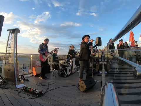Promotional video thumbnail 8 for Suns of Venice