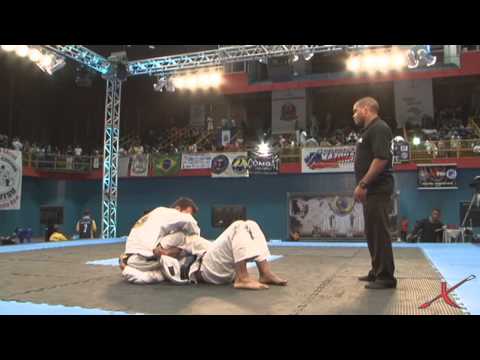 MUNDIAL CBJJE 2013 - Charles Cascardi x Rodrigo Barbosa by x-combat