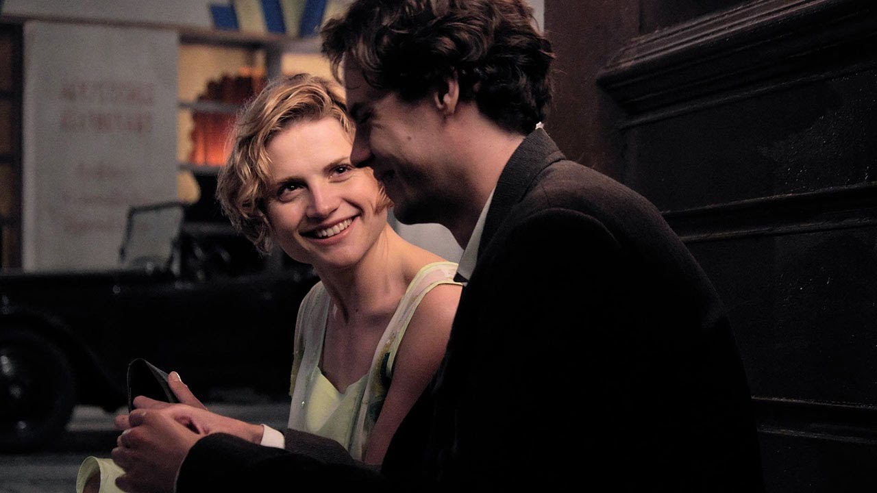 Official HD Trailer [Subtitled]