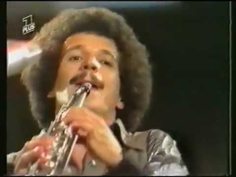 Keith Jarrett plays the Soprano Sax w/ C.  Haden and P. Motion (1970)