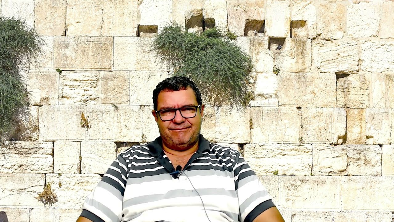 Por que ocorreu a destruição do templo duas vezes, e onde foi?