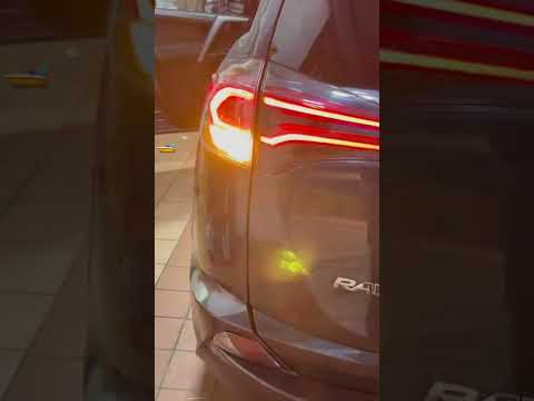 Toyota RAV4 2016 Halogen tail and brake change to led cambio de luz a led Toyota rav4