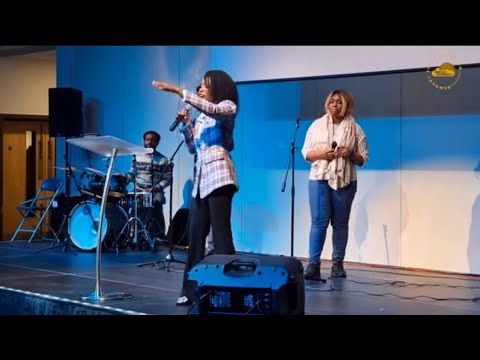 Watch: Prophetess Chanelle Ilunga teaching