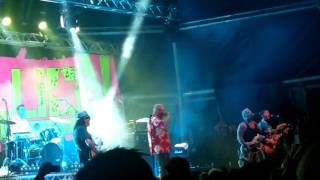 The Dickies feat. Ross (GBH) – Poodle Party + Gigantor – 4.8.2016 Rebellion, Blackpool, UK