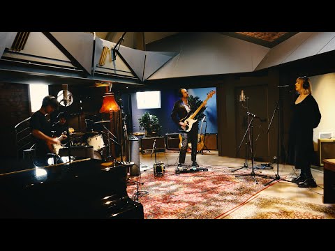 Bleach Lab - In Your Arms (Live at Salvation Studios)