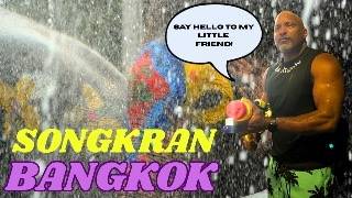Travel vlog - I Survived The Worlds Biggest Water Fight!!