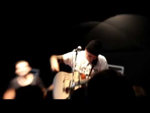 Sam Alone - Gallow (Live at FNAC Chiado)