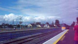 preview picture of video '16:50 Dublin Heuston - Galway Ceannt 22000 Class, at Hazelhatch & Celbridge'