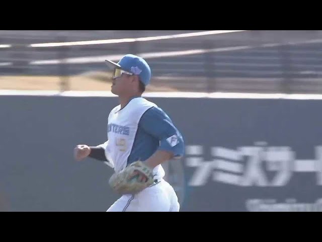 【ファーム】守備で魅せる!! ファイターズ・佐藤龍世 見事なランニングスロー!! 2022年4月9日  北海道日本ハムファイターズ 対 東京ヤクルトスワローズ