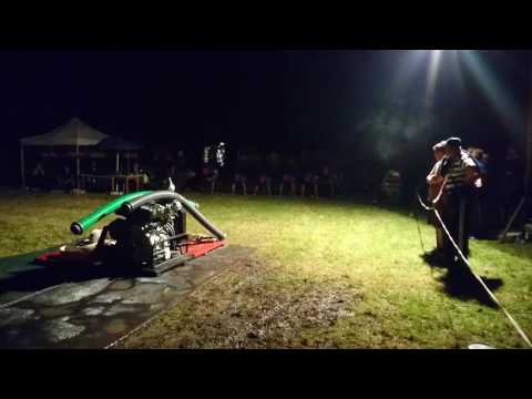 20.8. 2016. Nočná pohárová súťaž Brodské. Družstvo z Čiech SDH Lanžhot muži. 2 pokus