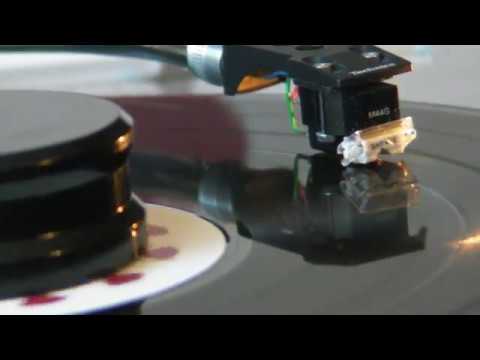 House Music : D'Julz - Paolo Rocco & Pijynman