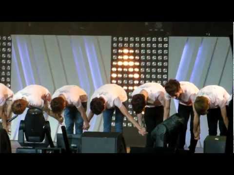 120520 SMTown LA -- Ending Part 2 [Kai focus]