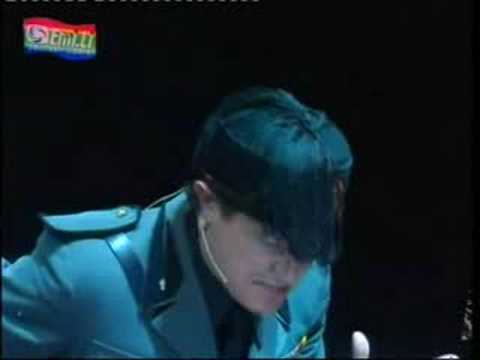 Corrado Guzzanti FASCISTISSIMO!!!!