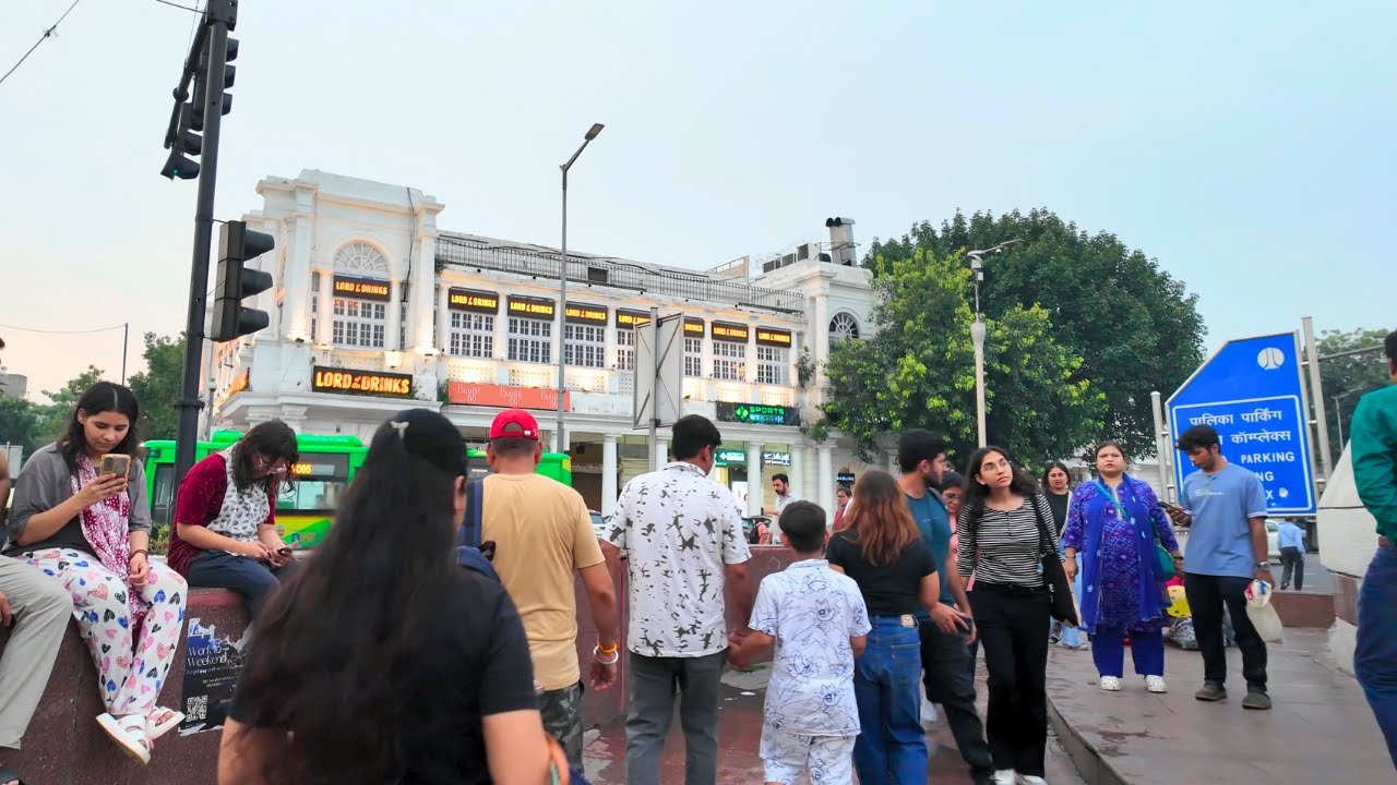 Immersive street-level walking tour through India (Rain), India, showcasing authentic urban landscapes, local architecture, and the vibrant atmosphere of the city's neighborhoods