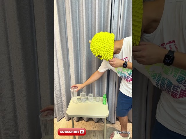 Vídeo relacionado con YPREWY Tricks Milk Disappear Cup Glass Illusion Water Stage Props Milk Disappear Cup Glass Easy to Show Kids Gift Props