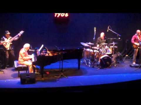 Allen Toussaint en Madrid (9-11-15) Teatro Lara (2/2)
