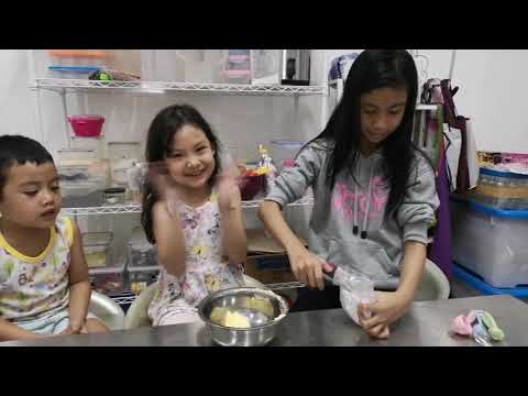 Baking the Barbie Magic Mix Cupcakes