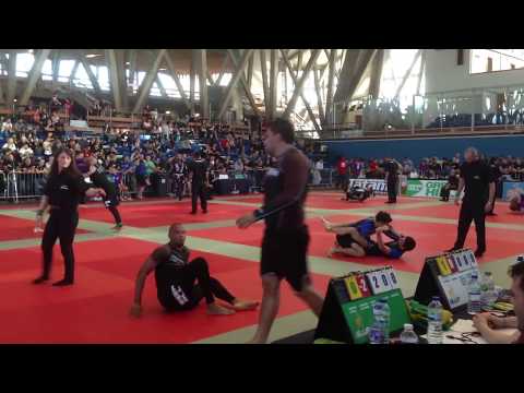 Carlos Santos vs Patryk Wysocki - IBJJF London Open No-Gi 2014 - Brown Adult - Open