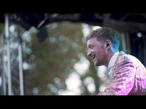 Maeckes & Die Gitarre + Tristan Brusch