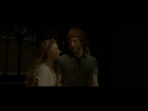 Hermione Crying Over Ron - Harry Potter And The Half Blood Prince