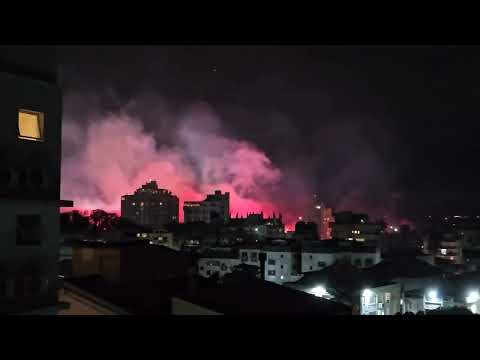 ""Ruas de fogo" - Previa de la hinchada del Internacional vs Flamengo - 20/08/2025" Barra: Guarda Popular &bull; Club: Internacional