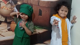 Download lagu Rayya Rayyi Main Bareng Queen di Moo Moo Land Jungle Safari, Sukun Malang mp3 Download lagu Rayya Rayyi Main Bareng Queen di Moo Moo Land Jungle Safari, Sukun Malang mp3