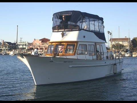 Trawler Tour "Honey" a 37 Lien Hwa by SMYYACHTS