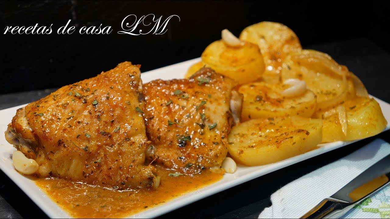 POLLO AL VINO BLANCO CON GUARNICIÓN DE PATATAS PANADERAS RAPIDAS RICO Y MUY FÁCIL