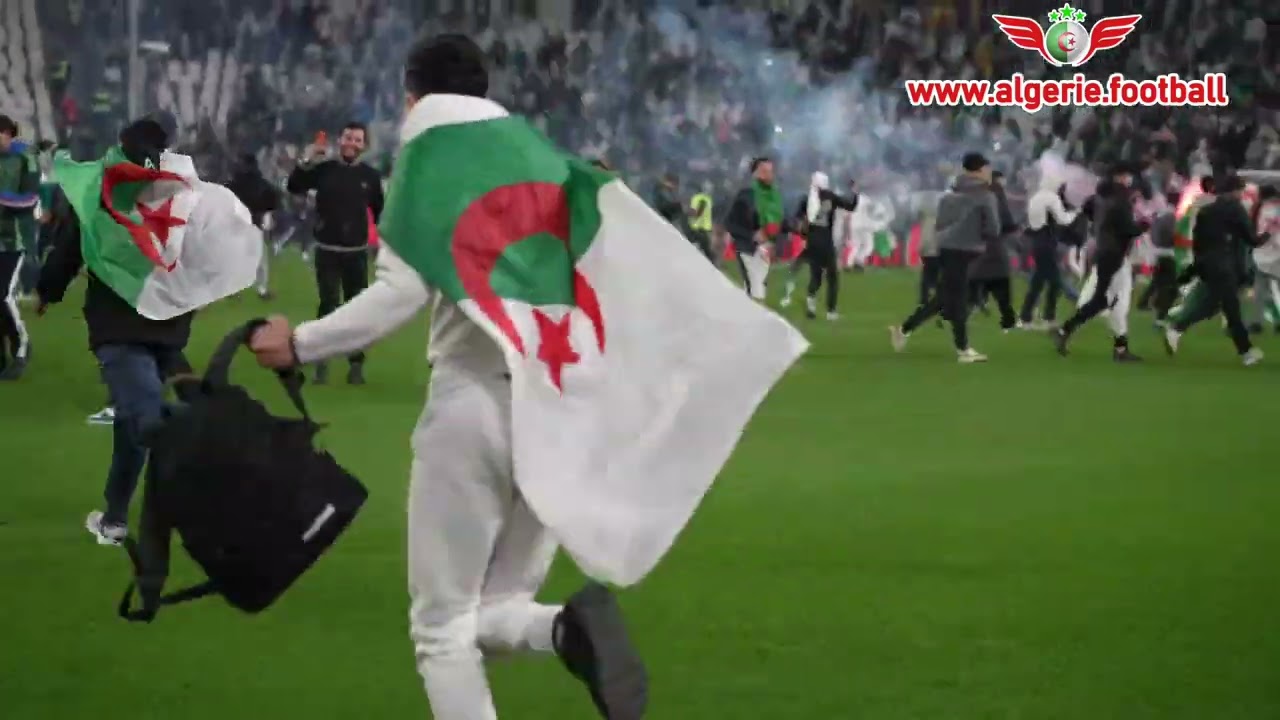 Algérie-Uruguay :Aissa Mandi s'énerve contre les auteurs de l'envahissement du terrain - Vidéo