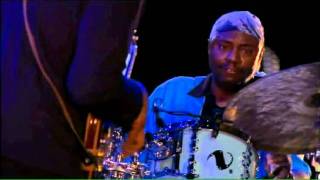 Return to Forever IV: Stanley Clarke (killin&#39;) Solo, 7 July 2011, Vienne France