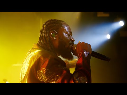 Adekunle Gold - One Woman (Live Performance) Melbourne 2022